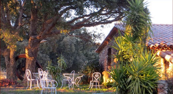 Chambre du gîte rural La Planète, hébergement écologique Sainte-Maxime
