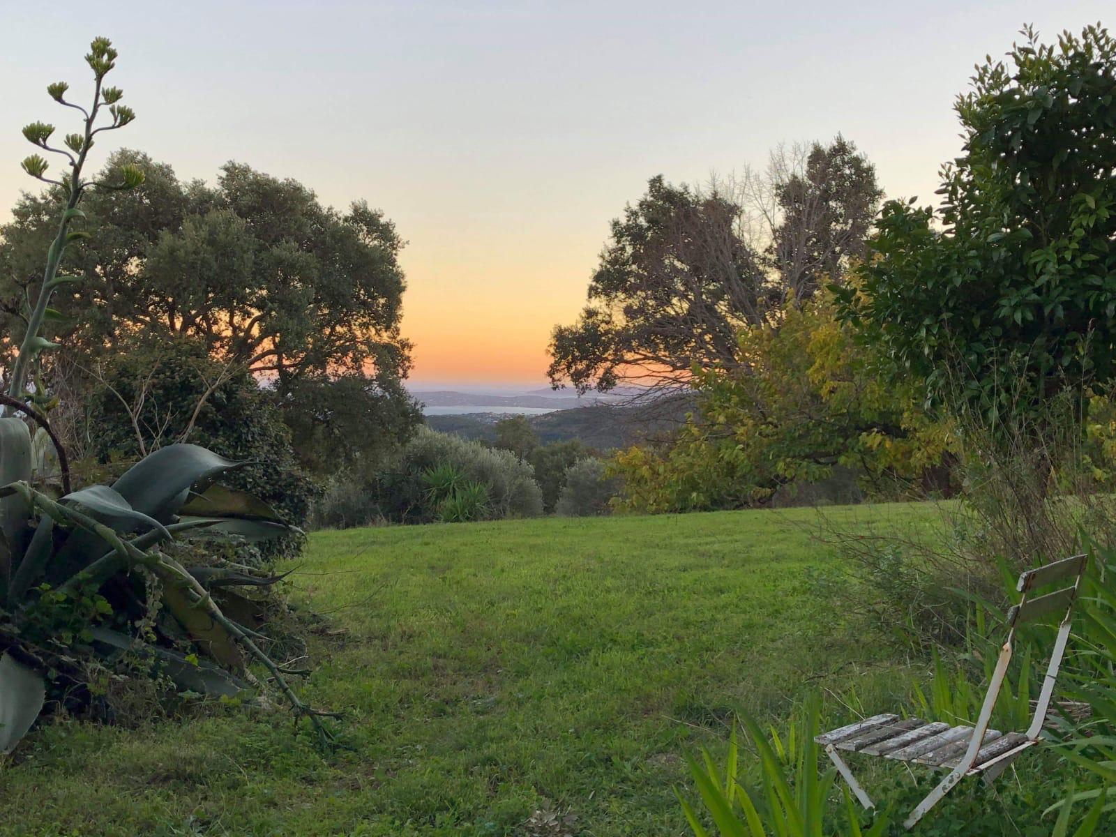 Chambre du gîte rural La Planète, hébergement écologique Sainte-Maxime